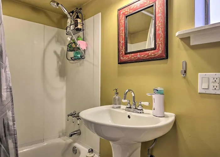 Holiday home Hike & Relax Fireside: Dog-friendly Gem In Payson! *
