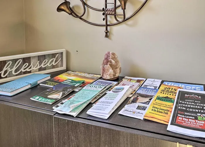 Hike & Relax Fireside: Dog-friendly Gem In Payson! Holiday home