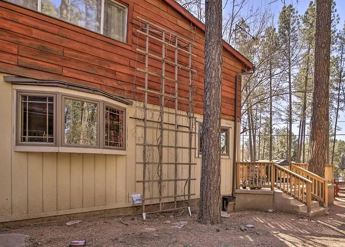 Hike & Relax Fireside: Dog-friendly Gem In Payson!